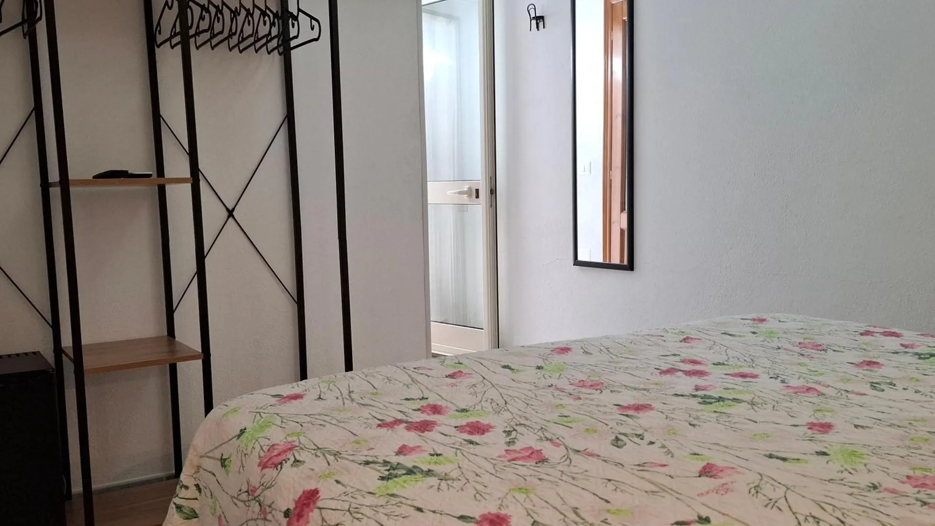 Bed and breakfast Phiniscollis B&B La Caletta