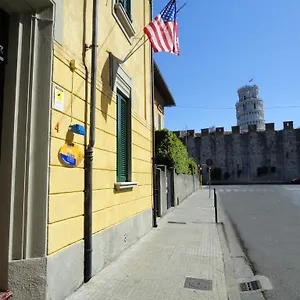 hostel-pisa-tower.it-tuscanyhotel.com/