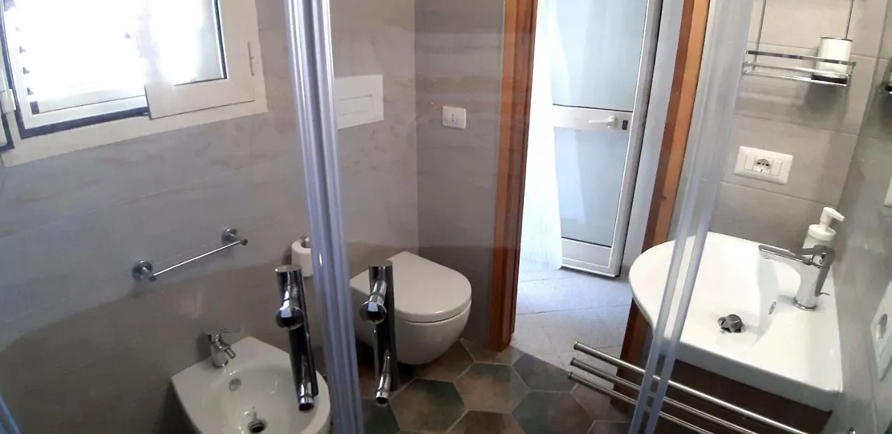 Bed & Breakfast Phiniscollis B&B La Caletta Italy