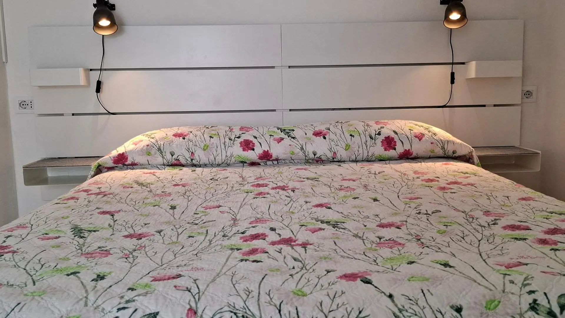 Phiniscollis B&B La Caletta Bed & Breakfast