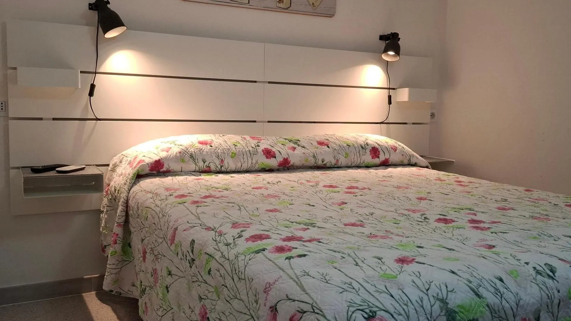 Phiniscollis B&B La Caletta Bed & Breakfast