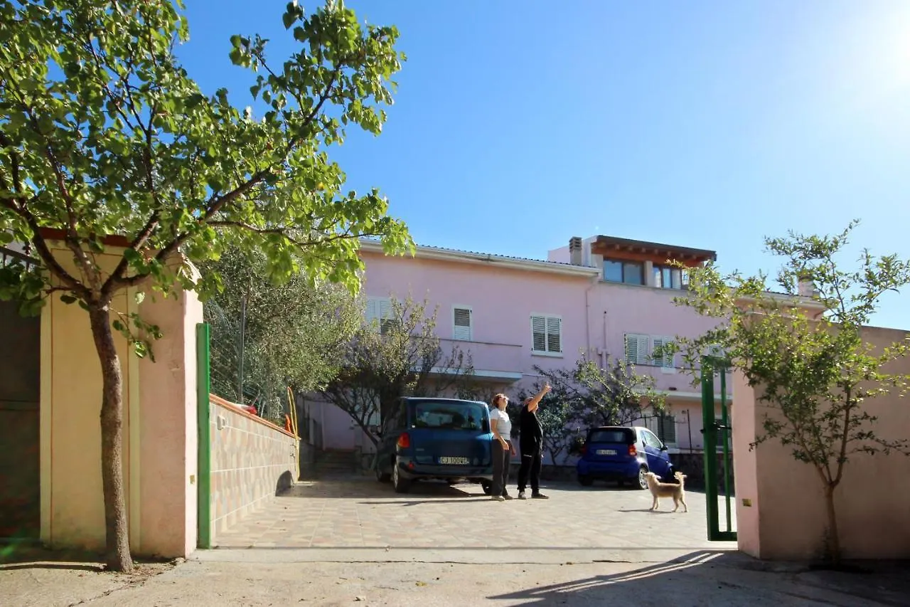Phiniscollis B&B La Caletta Bed & Breakfast